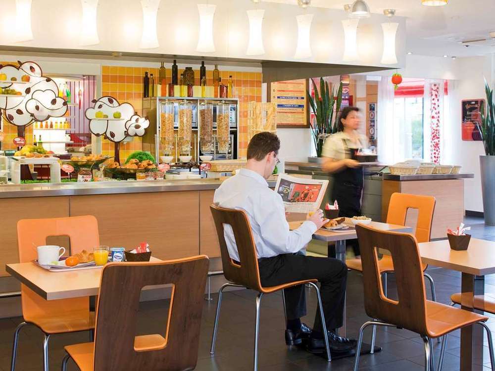 Hotel Ibis Mulhouse Ile Napoleon Sausheim Restauracja zdjęcie