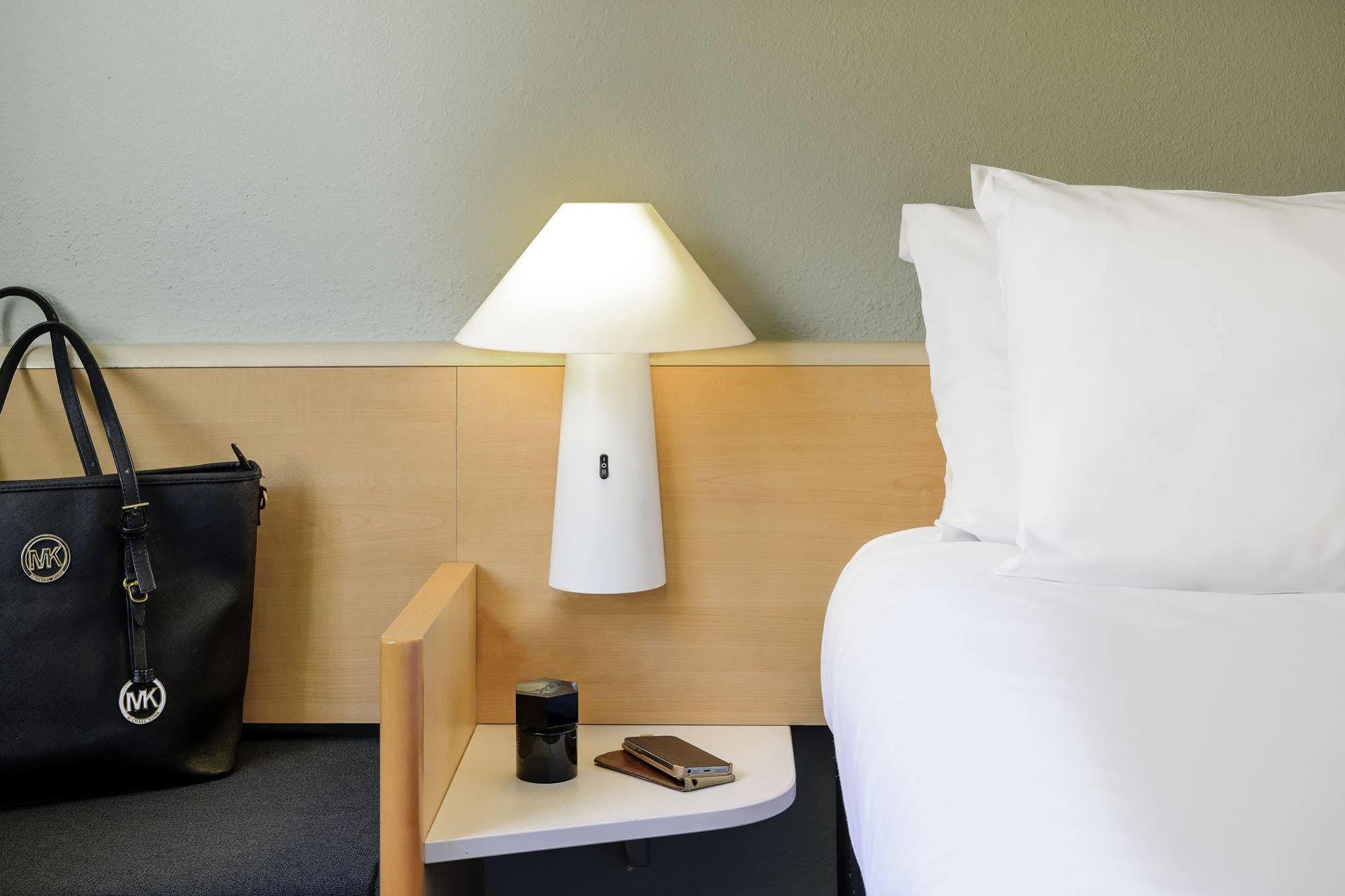 Hotel Ibis Mulhouse Ile Napoleon Sausheim Zewnętrze zdjęcie