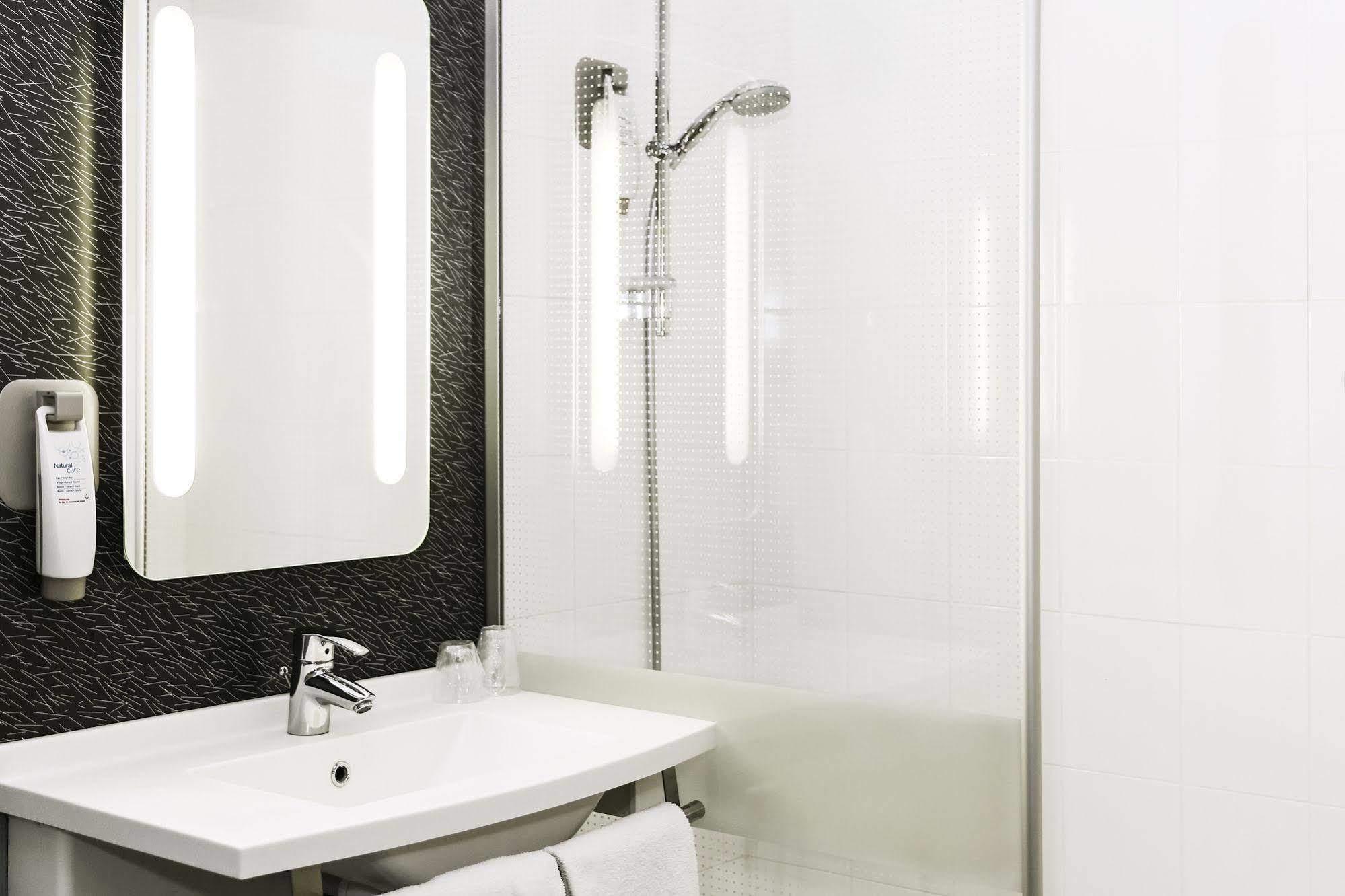 Hotel Ibis Mulhouse Ile Napoleon Sausheim Zewnętrze zdjęcie