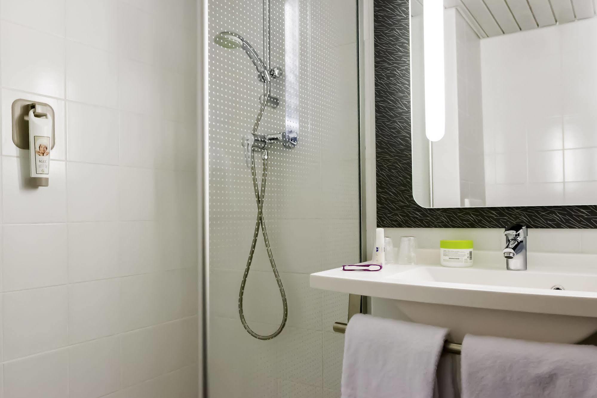 Hotel Ibis Mulhouse Ile Napoleon Sausheim Zewnętrze zdjęcie