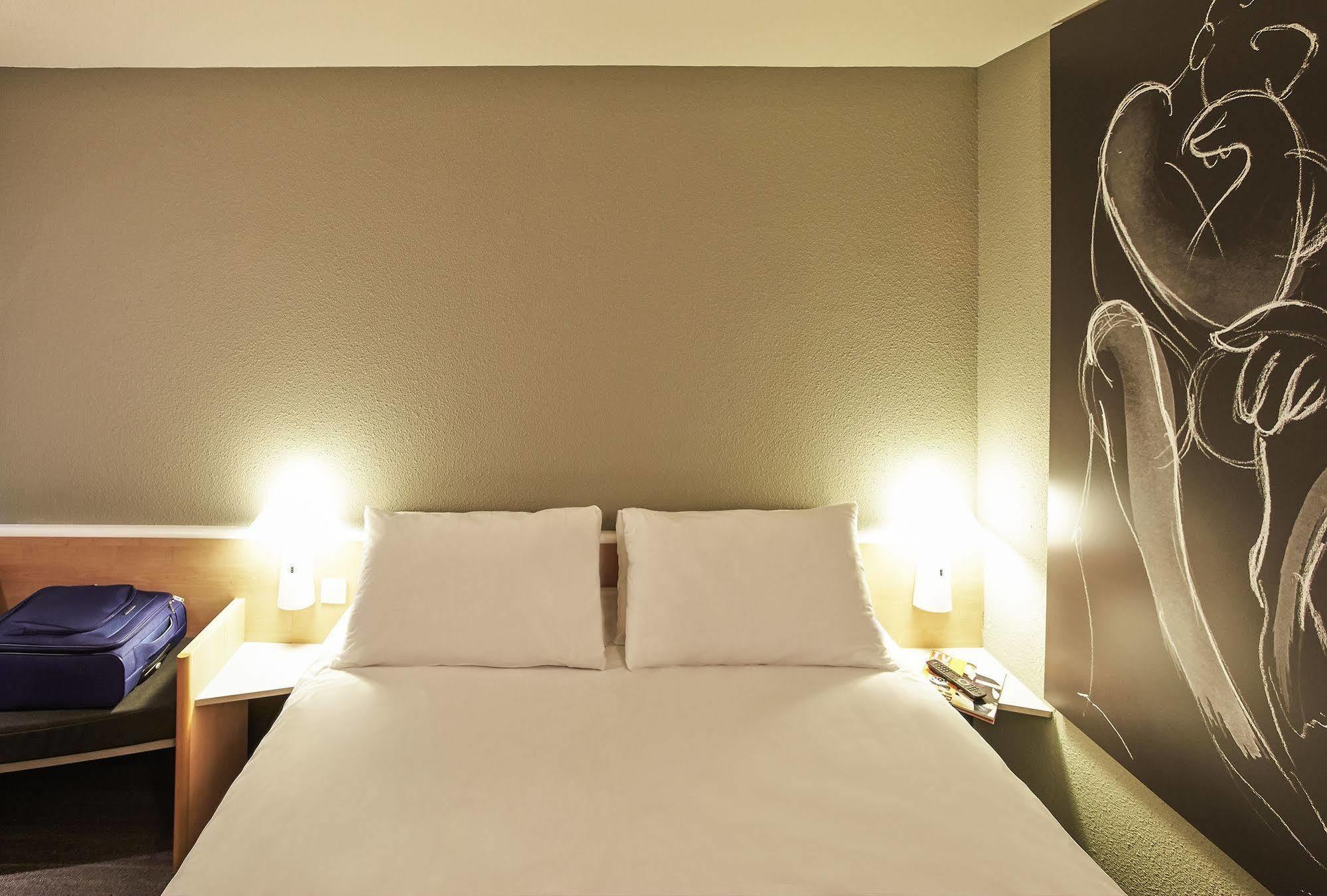 Hotel Ibis Mulhouse Ile Napoleon Sausheim Zewnętrze zdjęcie
